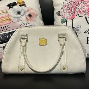 GUC White MCM bag
